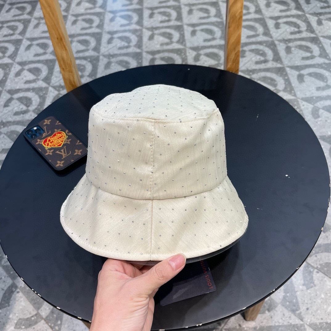 Louis Vuitton Caps